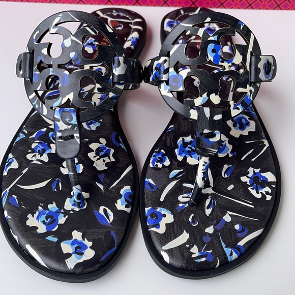 NEW Tory Burch Miller Sandal - Picture 1 of 9